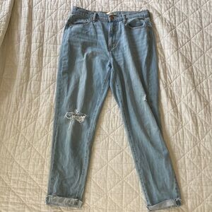 Universal Thread Boyfriend Light Wash Distressed 100% Cotton Jeans Womens 4/27R